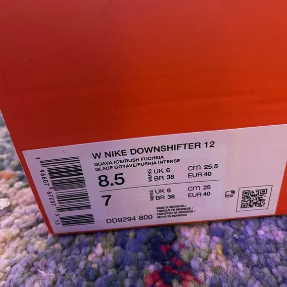 Women’s Nike downshifter size 8.5 - Picture 6 of 6